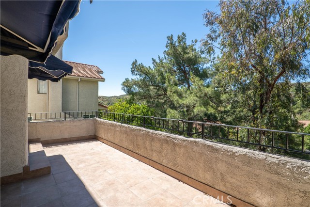 Detail Gallery Image 12 of 75 For 23450 Glenridge Dr, Newhall,  CA 91321 - 6 Beds | 4 Baths