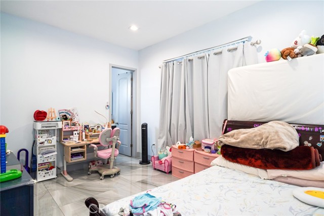 13672 Monroe Street, Westminster CA: https://media.crmls.org/medias/15acc3da-1efc-4343-964c-1747fbb56707.jpg