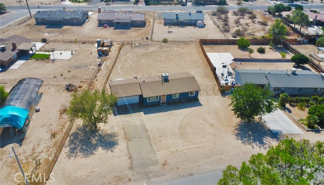 16459 Bunnell Avenue, Victorville CA: https://media.crmls.org/medias/15ad4ab0-4d41-4819-b229-6dbc61a1a843.jpg