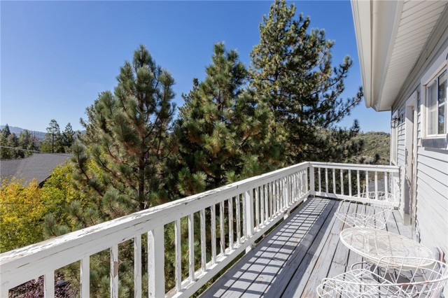 Detail Gallery Image 28 of 46 For 1116 Sandalwood Ct, Lake Arrowhead,  CA 92352 - 5 Beds | 4 Baths