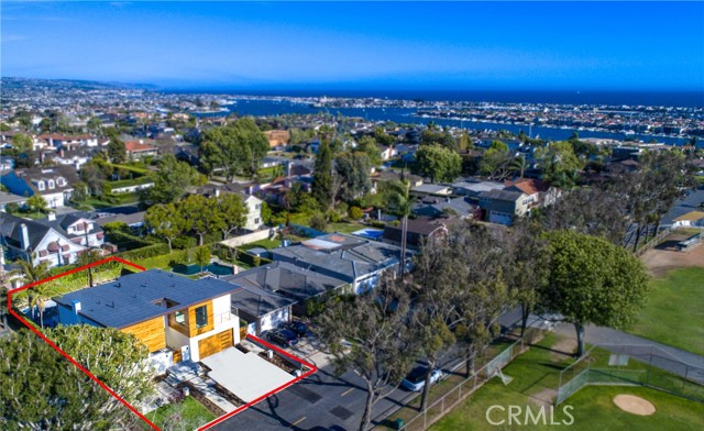 Detail Gallery Image 26 of 26 For 324 Saint Andrews Rd, Newport Beach,  CA 92663 - 5 Beds | 5/1 Baths