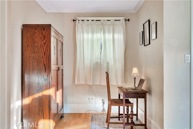 Detail Gallery Image 23 of 63 For 4562 Lomita, Los Angeles,  CA 90019 - 3 Beds | 2 Baths