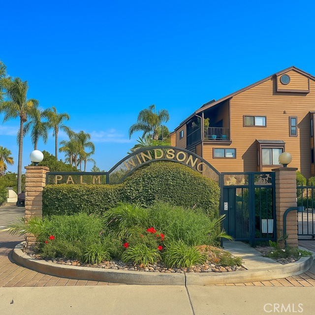 Detail Gallery Image 2 of 24 For 4009 Canario St #C,  Carlsbad,  CA 92008 - 3 Beds | 2 Baths