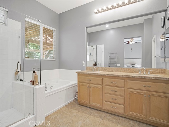 Detail Gallery Image 22 of 44 For 21103 Cross Creek Dr, Saugus,  CA 91350 - 3 Beds | 3 Baths