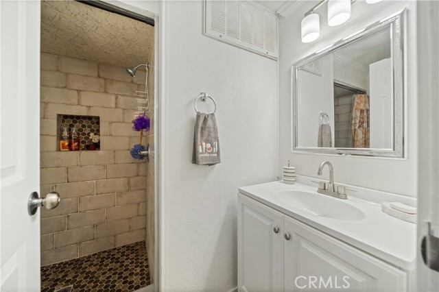 Detail Gallery Image 14 of 26 For 4444 E Avenue R Space 123, Palmdale,  CA 93552 - 2 Beds | 2 Baths