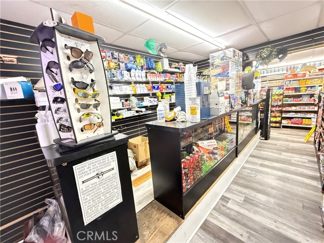3738 S Cherry Avenue, Fresno CA: https://media.crmls.org/medias/15b0fefb-27ab-4073-9a13-69f079563965.jpg