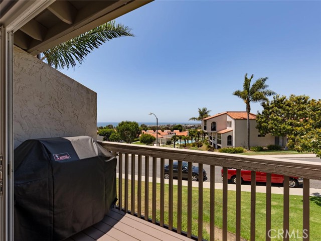 Detail Gallery Image 6 of 21 For 907 Caminito Madrigal #B,  Carlsbad,  CA 92011 - 2 Beds | 2/1 Baths