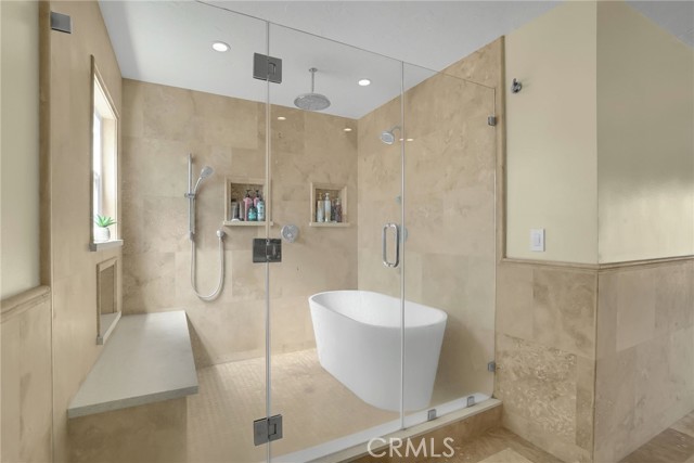 Detail Gallery Image 20 of 27 For 7070 Canyon Crest Rd, Whittier,  CA 90602 - 3 Beds | 3 Baths
