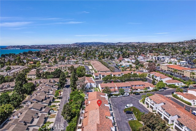326 Plaza Estival, San Clemente CA: https://media.crmls.org/medias/15b151c8-d99d-443a-97c1-b836c8a42100.jpg