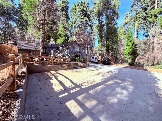 Detail Gallery Image 8 of 51 For 926 Kuffel Canyon, Lake Arrowhead,  CA 92385 - 2 Beds | 1 Baths