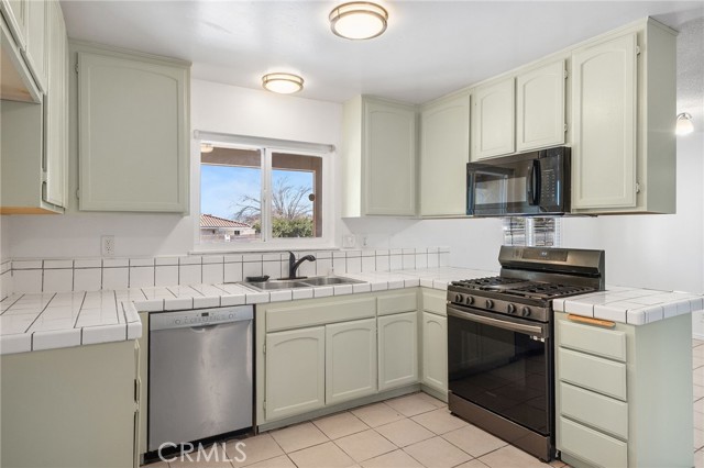 Detail Gallery Image 18 of 55 For 10278 Balsam Ave, Hesperia,  CA 92345 - 3 Beds | 2 Baths