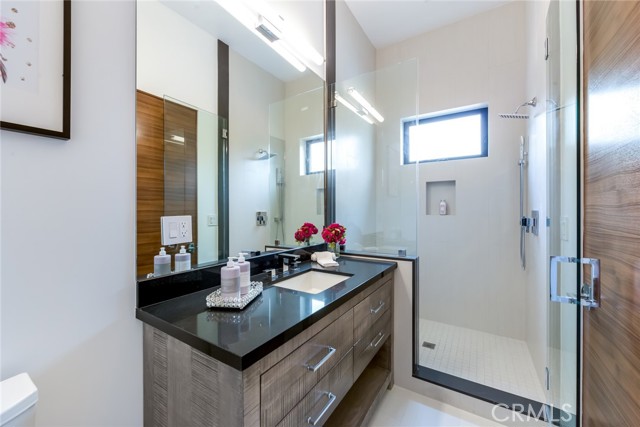 12732 Hortense Street, Studio City CA: https://media.crmls.org/medias/15b26c23-5857-4be8-9bcb-7ce144a612ff.jpg