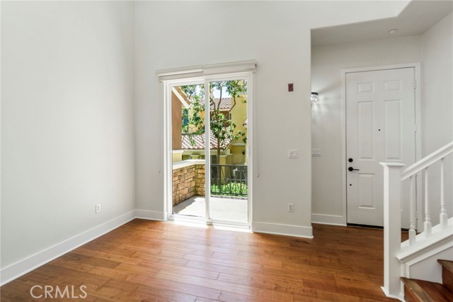 410 Timberwood, Irvine CA: https://media.crmls.org/medias/15b2f532-ce0a-434d-b05e-256b30d60b9c.jpg