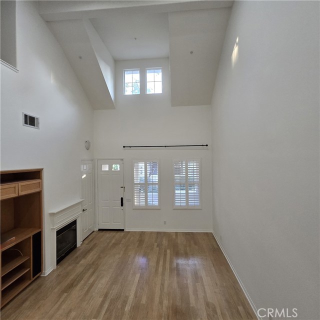 Image 1 of 51 For 30 Burlingame