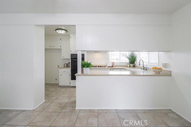 Detail Gallery Image 7 of 20 For 1870 Burch Ave, Simi Valley,  CA 93063 - 3 Beds | 2 Baths