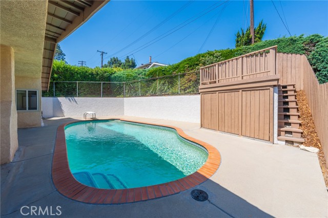 27659 Flaming Arrow Drive, Rancho Palos Verdes CA: https://media.crmls.org/medias/15b4b349-a519-415e-9f1a-1d191cf5e27f.jpg