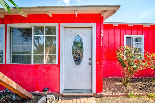 Detail Gallery Image 3 of 13 For 3917 Paige St, Los Angeles,  CA 90031 - 2 Beds | 1 Baths