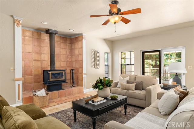 4680 Songbird, Chico CA: https://media.crmls.org/medias/15b5a19b-5c92-4703-a3a8-76b7f101bce8.jpg