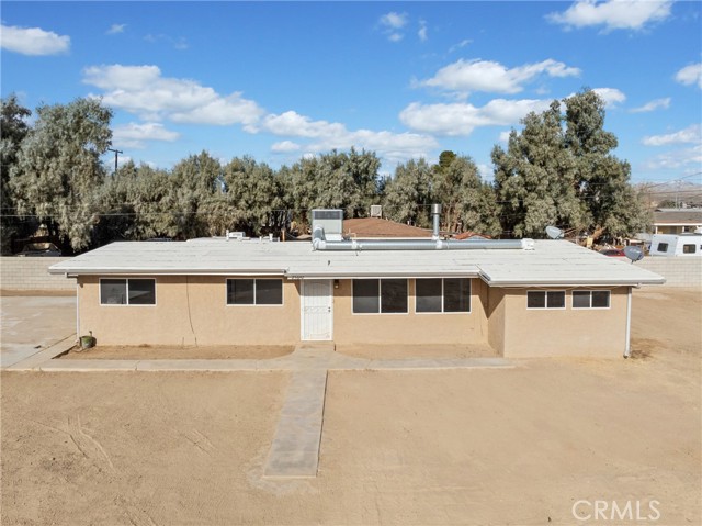 Detail Gallery Image 2 of 27 For 25642 Weaver Rd, Barstow,  CA 92311 - 4 Beds | 1/1 Baths