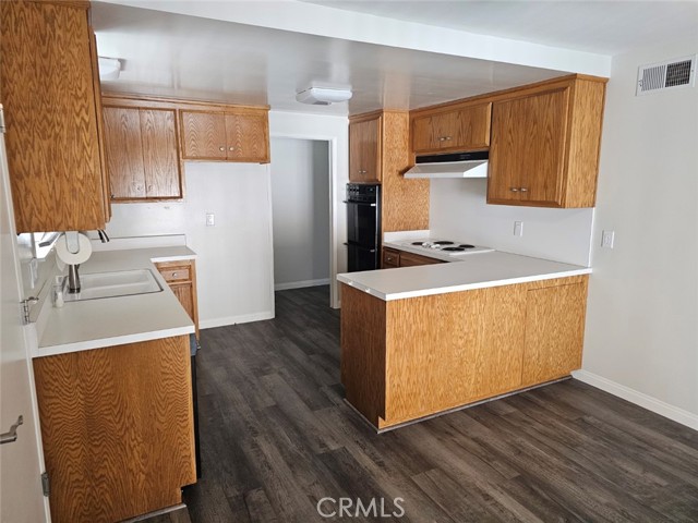 Detail Gallery Image 20 of 22 For 797 La Grange, Newbury Park,  CA 91320 - 3 Beds | 2 Baths