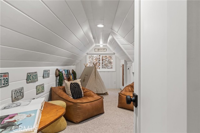 1149 Scenic Way, Rimforest CA: https://media.crmls.org/medias/15b601a9-1e7f-4476-ad54-931ef0f76d23.jpg