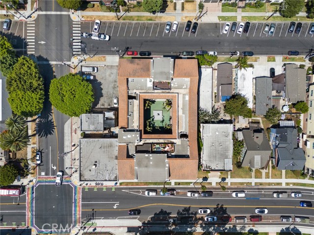 Detail Gallery Image 27 of 30 For 2015 E Broadway #405,  Long Beach,  CA 90803 - 1 Beds | 1/1 Baths