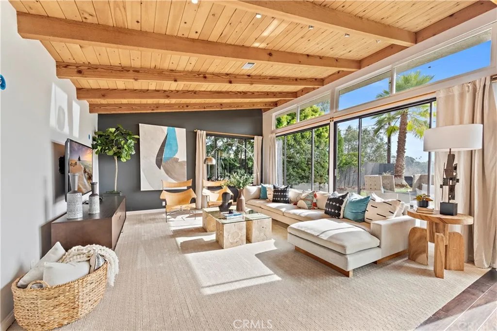 15b75ff5 2b58 4347 Aa17 D2ed4d407ca7