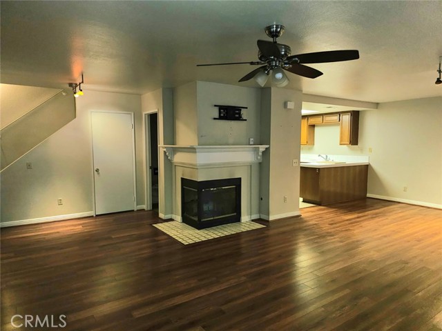 Detail Gallery Image 5 of 11 For 25150 Steinbeck Ave #B,  Stevenson Ranch,  CA 91381 - 3 Beds | 3 Baths