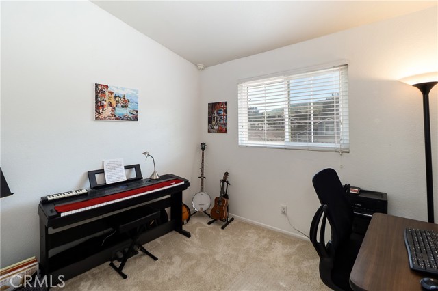 Detail Gallery Image 28 of 75 For 26845 Black Horse Cir, Corona,  CA 92883 - 3 Beds | 2/1 Baths