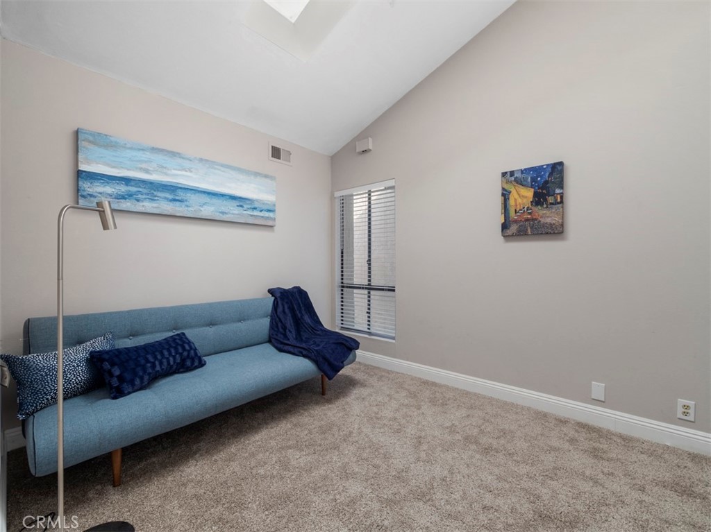 15b99ea0 9992 4e20 A4e0 36cea2650a06