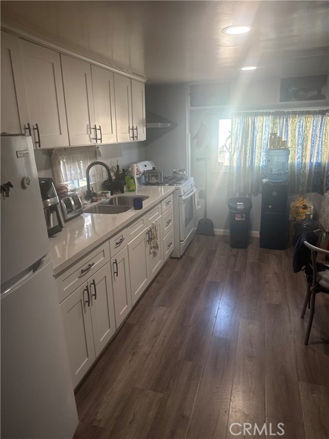 Detail Gallery Image 3 of 5 For 9020 Somerset Bld #19,  Bellflower,  CA 90706 - 2 Beds | 1 Baths