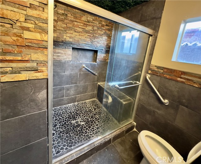 2829 California Street, Huntington Park CA: https://media.crmls.org/medias/15bae078-a0b9-4569-a99c-64426b73356c.jpg