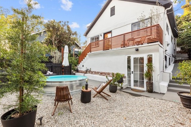 Detail Gallery Image 2 of 64 For 2207 - 2009 Apex Ave, Los Angeles,  CA 90039 - 2 Beds | 2 Baths