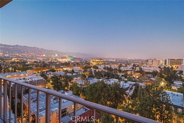 Detail Gallery Image 13 of 73 For 100 S Doheny Dr #1110,  Los Angeles,  CA 90048 - 3 Beds | 3 Baths