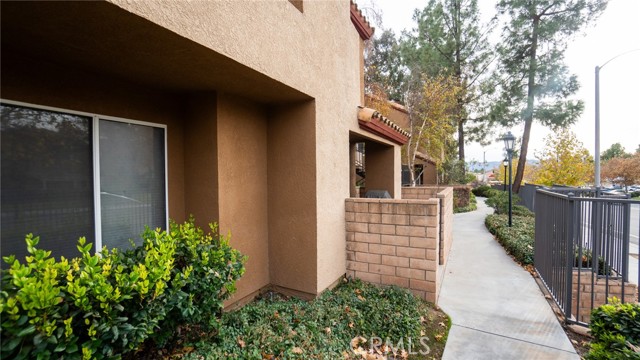 Detail Gallery Image 4 of 29 For 28118 Seco Canyon Rd #149,  Saugus,  CA 91390 - 2 Beds | 2/1 Baths