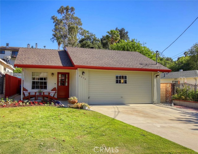 8630 Forsythe Street, Sunland CA: https://media.crmls.org/medias/15bbcf8d-e4b8-4ab8-a150-a098384f4484.jpg