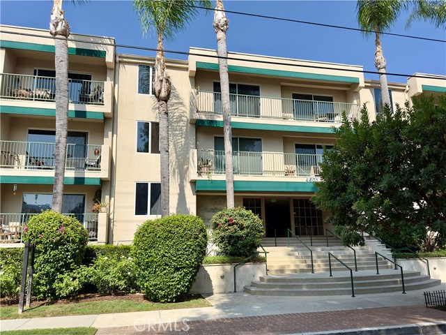 4501 Cedros Avenue, Sherman Oaks CA: https://media.crmls.org/medias/15bc0909-fc87-4cb3-9c1c-b3153298459c.jpg