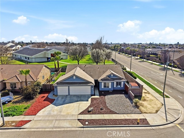 Detail Gallery Image 7 of 51 For 865 Avalon Dr, Lemoore,  CA 93245 - 5 Beds | 2 Baths