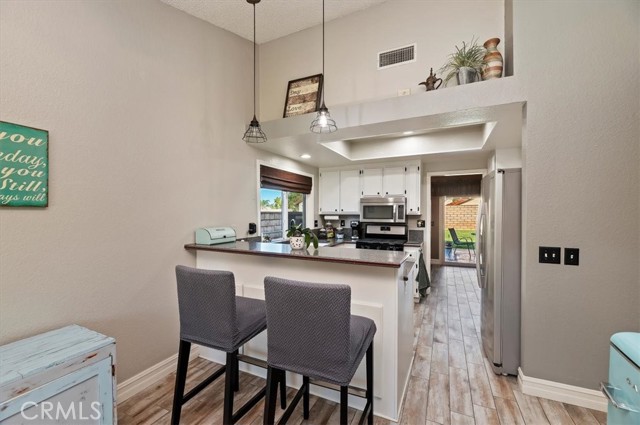 Detail Gallery Image 17 of 34 For 1921 Lynwood, Corona,  CA 92881 - 3 Beds | 2 Baths