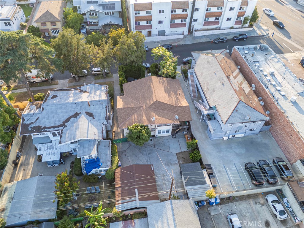 https://media.crmls.org/medias/15bd075b-fa0f-4ddc-88c7-3f5c4cc0cc02.jpg?preset=X-Large
