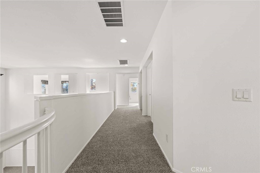 https://media.crmls.org/medias/15bd3317-ce22-4590-95ed-907ab5121695.jpg?preset=X-Large