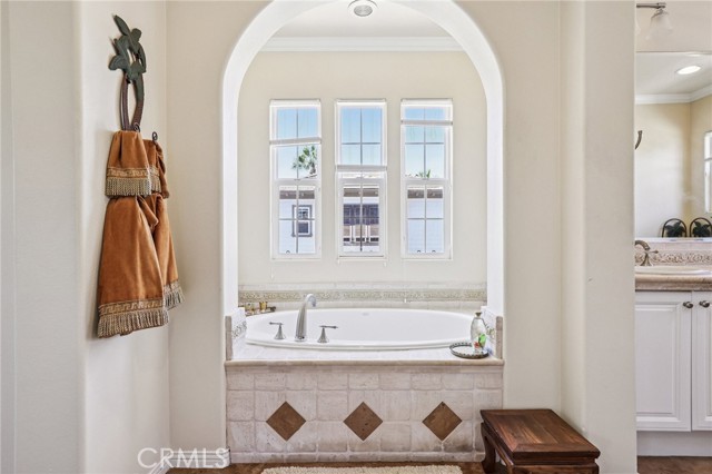 21254 Lorca Circle, Huntington Beach CA: https://media.crmls.org/medias/15bd6439-b69a-466a-9749-62889e35dafd.jpg