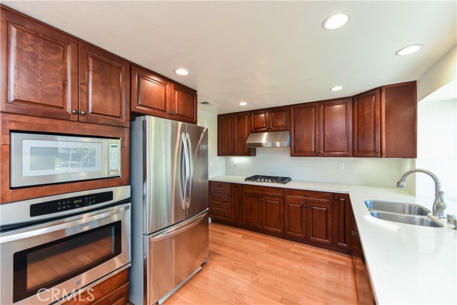 15bebc01 4737 43e6 9fea A0c12cdf6c6d