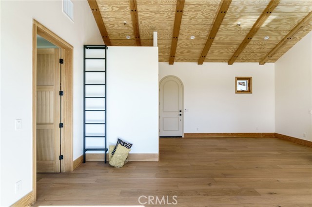 Image 12 of 23 For 37219 Quarter Valley