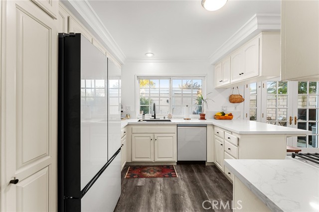 Detail Gallery Image 15 of 39 For 5006 Hampton Ct, Westminster,  CA 92683 - 2 Beds | 1/1 Baths