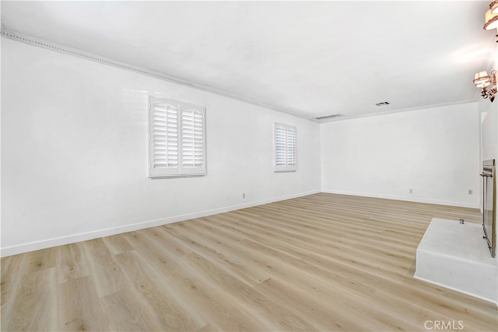 MLS #PW26196111 image #4