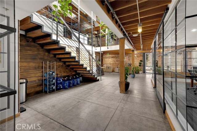 Image 12 of 47 For 425 4th Street E