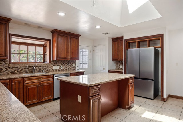 10961 Savona Road, Los Angeles CA: https://media.crmls.org/medias/15bffdd3-eb0c-49cb-88f4-9700a14a9342.jpg