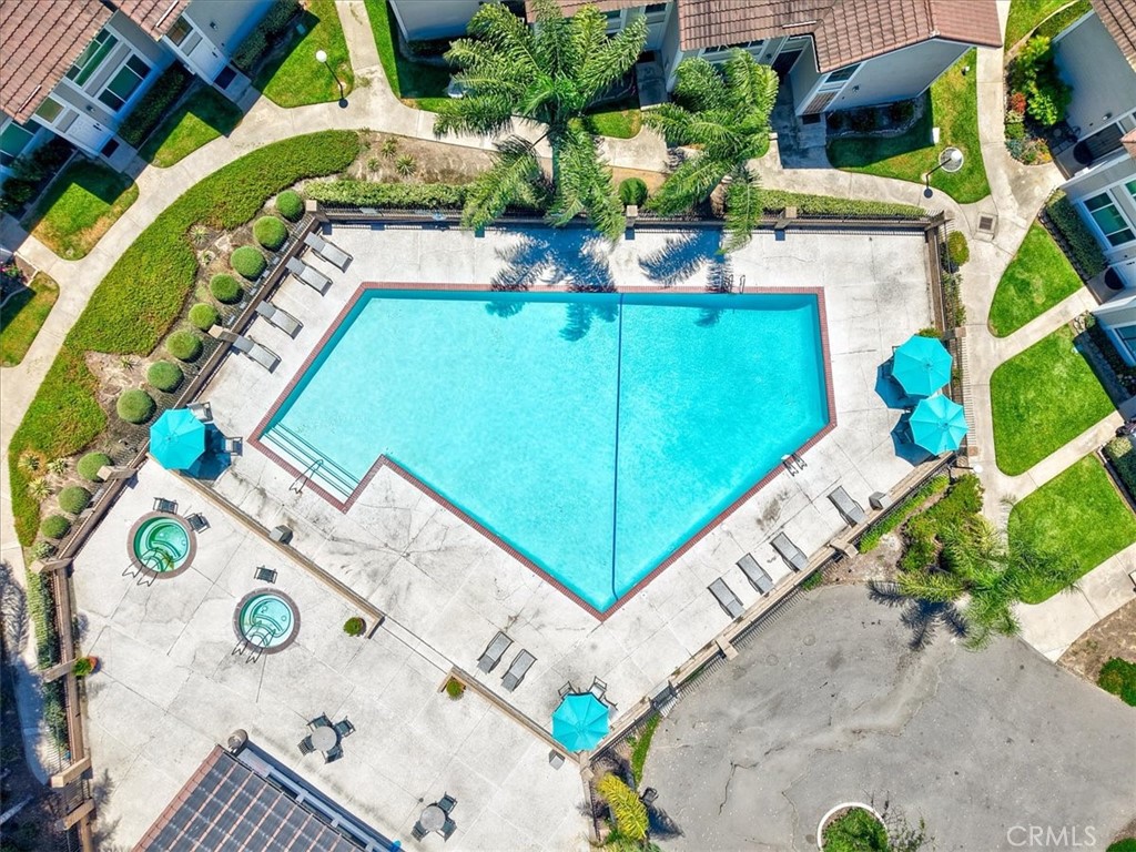 https://media.crmls.org/medias/15c0a311-9361-474f-86dd-37c6f64349f8.jpg?preset=X-Large