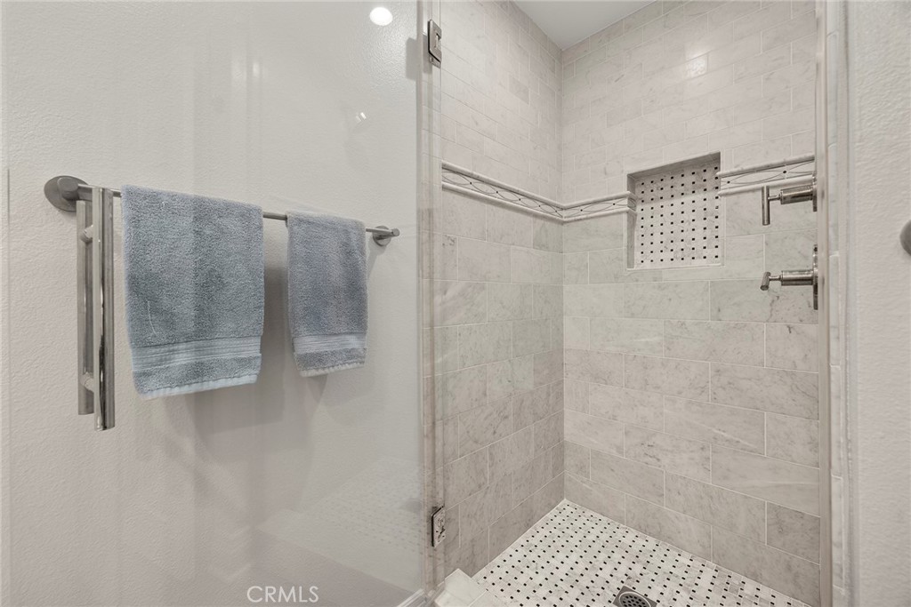 https://media.crmls.org/medias/15c0b48c-5a22-4661-9cdb-164521152544.jpg?preset=X-Large